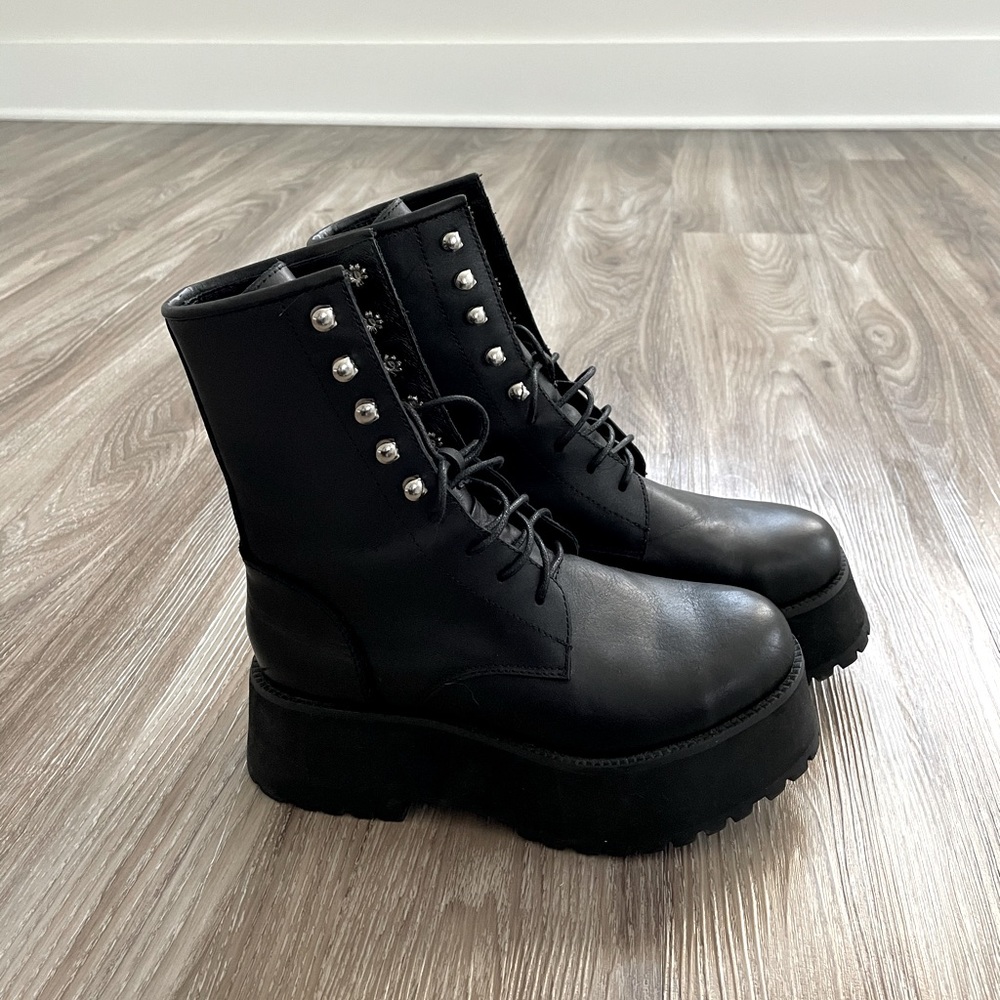 UNIF Armada Boots